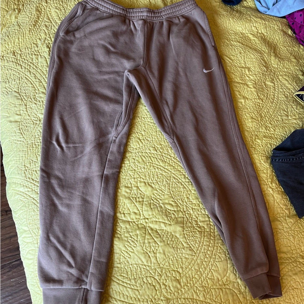 Nike joggers men’s XL